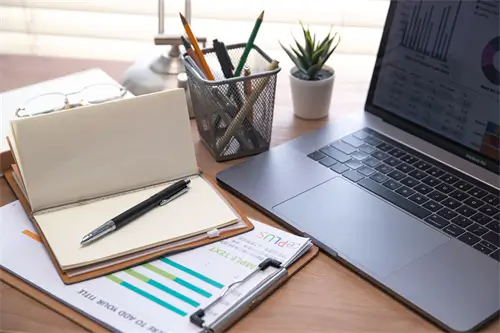 京剧头饰专业学什么课程