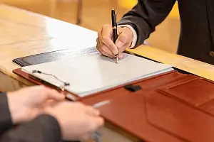 新式警服投稿要求是什么