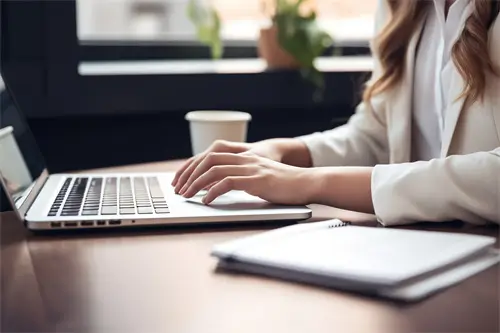 为什么线上课程更贵